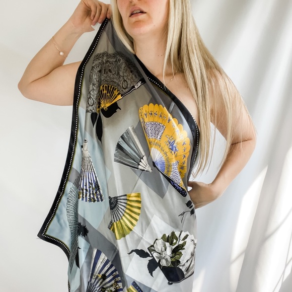 100% Silk Scarf - Picture 3 of 3